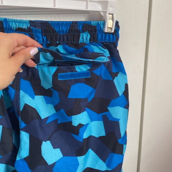 The North Face boys swimwear size L(14-16), multi blue in color - Picture 8 of 8